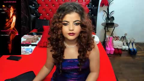 Snapshot of anna_lwice chatting on September 15, 2025, 10:21 pm Ana   online show from September 15, 2025, 10:21 pm