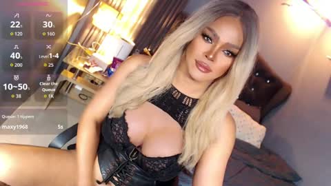 Snapshot of anna_mclaine chatting on May 26, 2026, 1:01 am Miss Anna online show from May 26, 2026, 1:01 am