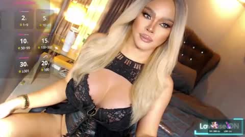 Snapshot of anna_mclaine chatting on June 21, 2026, 12:02 am Miss Anna online show from June 21, 2026, 12:02 am