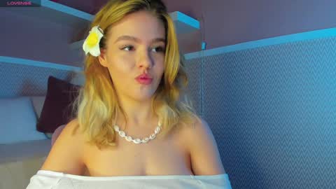 Anna online show from January 31, 2025, 1:22 am