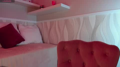 Anna online show from March 10, 2025, 1:01 am