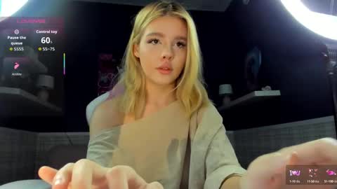 Anna online show from September 14, 2025, 1:05 am