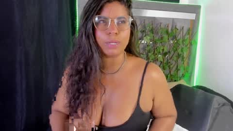 anna_sex_m online show from April 10, 2026, 5:01 am