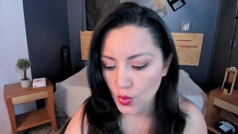 Anna online show from January 9, 2025, 3:26 am