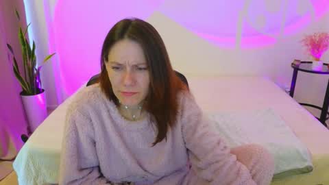 annaabels online show from October 11, 2025, 6:01 am