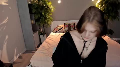 Anna online show from September 27, 2025, 5:29 pm