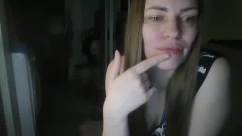 Snapshot of annadiamond1 chatting on May 10, 2026, 8:47 pm annadiamond1 online show from May 10, 2026, 8:47 pm