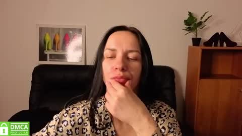 Snapshot of annakillian_kiss chatting on June 26, 2026, 5:56 am Anna online show from June 26, 2026, 5:56 am