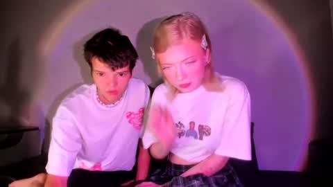 Anna and Lucas online show from August 2, 2026, 8:40 pm