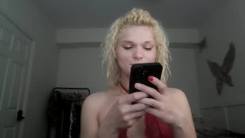 Snapshot of annamarrie777 chatting on February 17, 2026, 4:02 pm AnnaMarrie online show from February 17, 2026, 4:02 pm