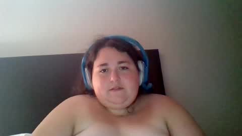 Snapshot of annaoftherealms chatting on June 22, 2026, 3:25 am annaoftherealms online show from June 22, 2026, 3:25 am