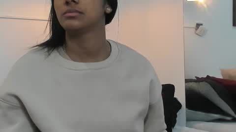 Anna Rosse online show from March 25, 2026, 12:00 pm