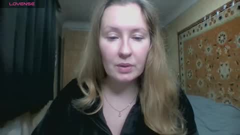 AnnaXLovers online show from December 15, 2025, 3:05 pm