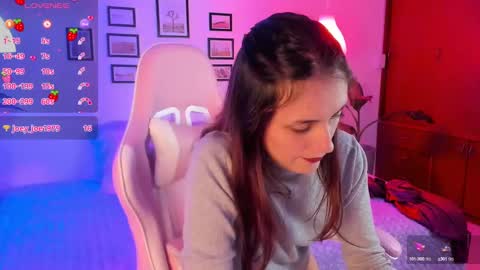 Anne online show from December 12, 2024, 11:25 pm