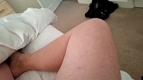 Annesfeet online show from January 30, 2025, 2:25 pm