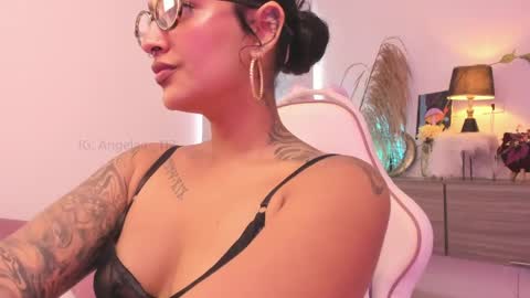 Angel online show from April 7, 2026, 7:14 pm