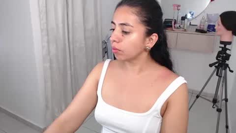 anngela online show from March 24, 2026, 3:44 am