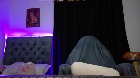 ANGEL  independent model  online show from February 21, 2026, 3:51 am