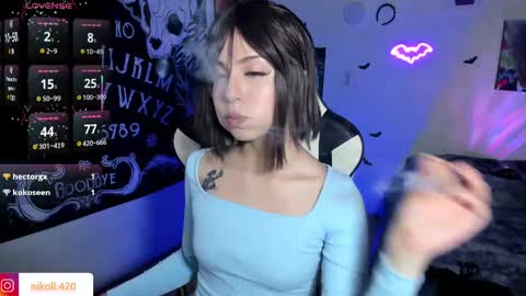 Snapshot of anni_420_ chatting on March 8, 2025, 2:23 am Nikoll online show from March 8, 2025, 2:23 am