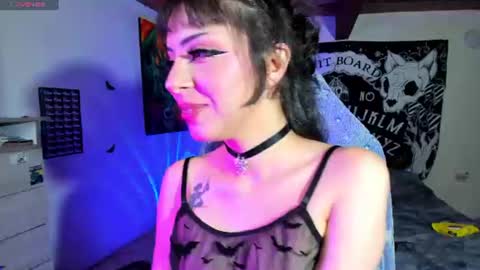 Snapshot of anni_420_ chatting on June 30, 2026, 8:37 am Nikoll online show from June 30, 2026, 8:37 am