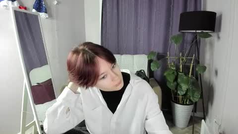 Anni online show from January 13, 2026, 4:40 am