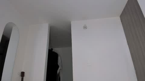 Creamy online show from April 2, 2026, 8:06 pm