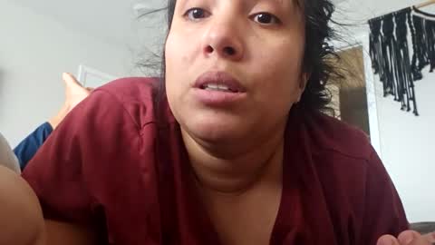 Annie23mal online show from November 30, 2025, 5:39 pm