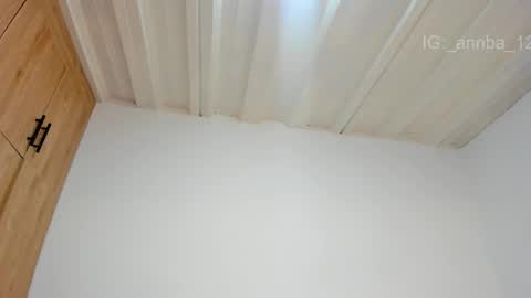 annie_barozzi online show from February 20, 2026, 10:38 am