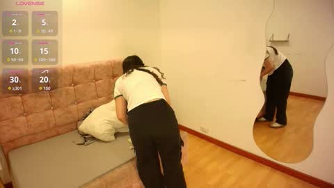 Annie Bonnie   online show from February 26, 2026, 11:31 am