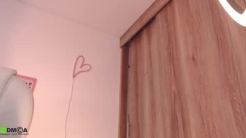 Snapshot of annie_es chatting on March 11, 2025, 12:50 pm Annie online show from March 11, 2025, 12:50 pm