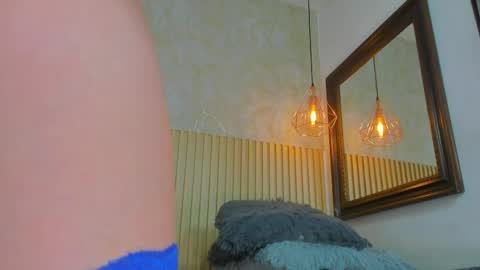 Snapshot of annie_paradisee chatting on May 16, 2026, 12:07 am Annie online show from May 16, 2026, 12:07 am
