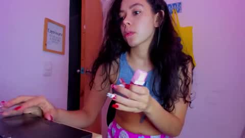 annie_rosse1017 online show from January 17, 2026, 3:33 am