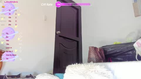 annie_santosx online show from December 24, 2024, 5:34 pm