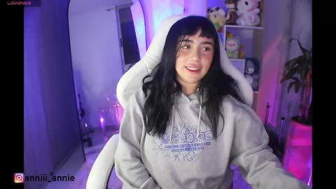 JEANNE no olvides seguirme dont forget follow me  uu online show from June 8, 2026, 1:28 am