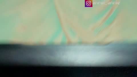 Snapshot of annie_snow_ chatting on June 27, 2026, 8:47 pm JEANNE no olvides seguirme dont forget follow me uu online show from June 27, 2026, 8:47 pm