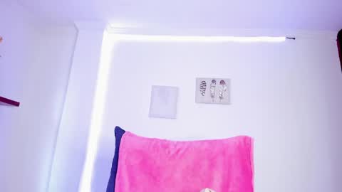 Annie online show from April 8, 2026, 2:17 pm