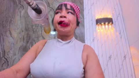 annie_wigg_ online show from September 24, 2025, 3:10 am