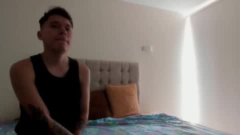 Annie And Leandro online show from November 11, 2025, 7:47 pm