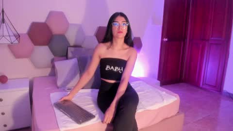 Annie Bluee online show from June 8, 2026, 1:00 pm