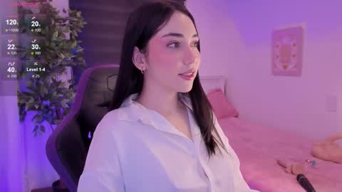 Cassandra online show from November 26, 2025, 5:52 am