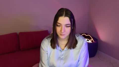 Annie online show from October 14, 2025, 1:06 am