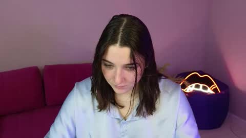 Annie online show from October 19, 2025, 1:17 am