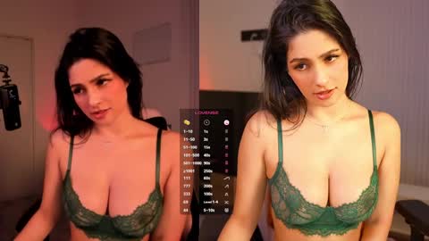 Annie FREE TRIAL IN BIO online show from February 23, 2025, 3:13 am