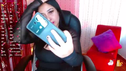   Annie  Independent model Hello all offline tokens are appreciated  thank you for your support.33 online show from November 20, 2025, 11:43 am