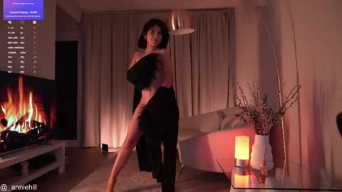 Snapshot of anniehillofficial_ chatting on March 8, 2025, 2:45 am anniehillofficial_ online show from March 8, 2025, 2:45 am