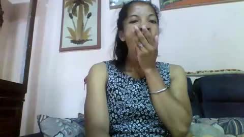 anniesexy1 online show from February 1, 2026, 5:39 am