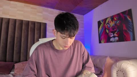 Annie  Alex online show from January 12, 2025, 1:48 pm