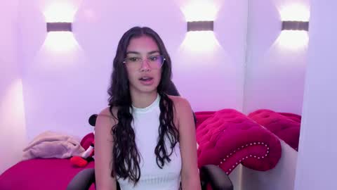 Snapshot of anniie_evans1 chatting on January 21, 2025, 2:26 pm Annie Evans online show from January 21, 2025, 2:26 pm