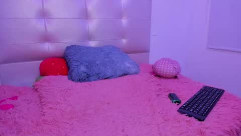 Snapshot of anniie_evans1 chatting on February 7, 2025, 8:20 pm Annie Evans online show from February 7, 2025, 8:20 pm