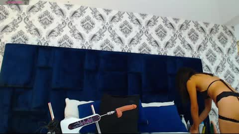 Snapshot of anniieleonhart chatting on January 29, 2025, 11:46 pm Anniieleonhart online show from January 29, 2025, 11:46 pm